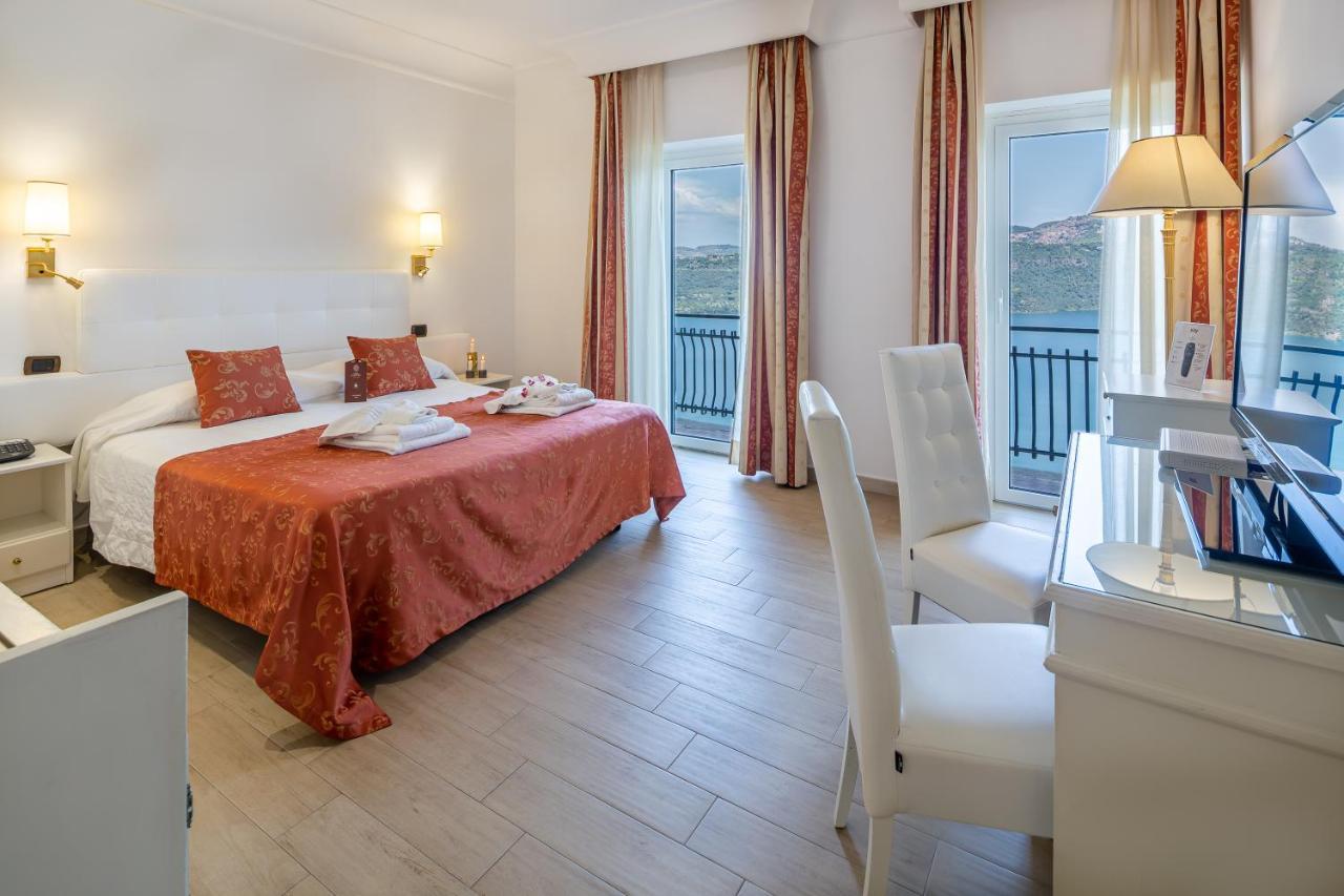 Hotel Castel Gandolfo Luaran gambar