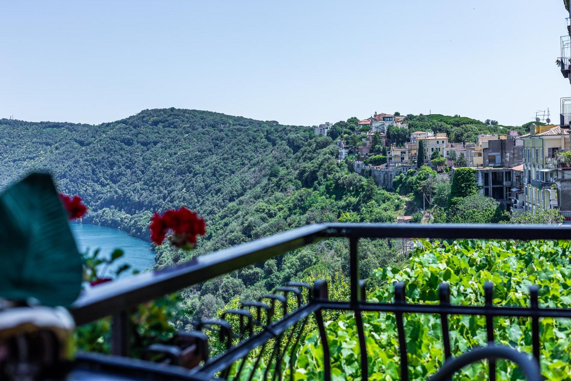 Hotel Castel Gandolfo Bilik gambar