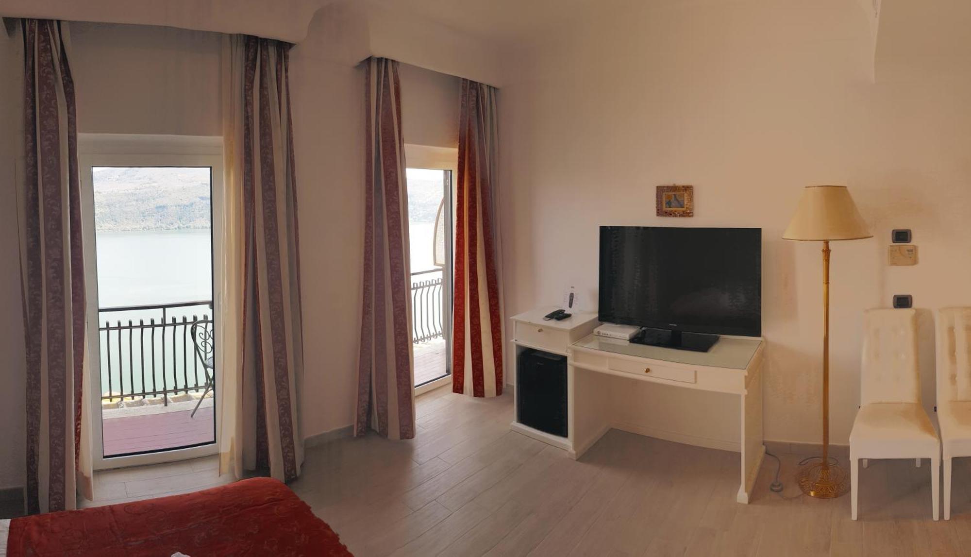 Hotel Castel Gandolfo Luaran gambar